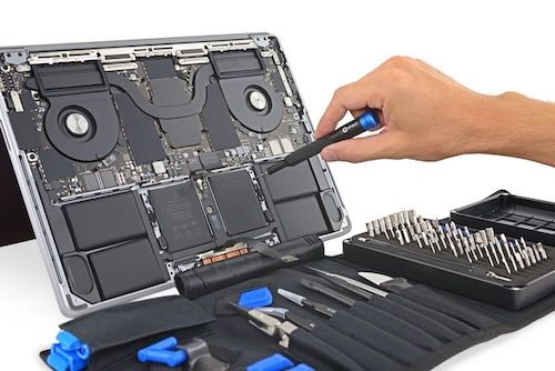 MacBook & iMac Repairs {column2}